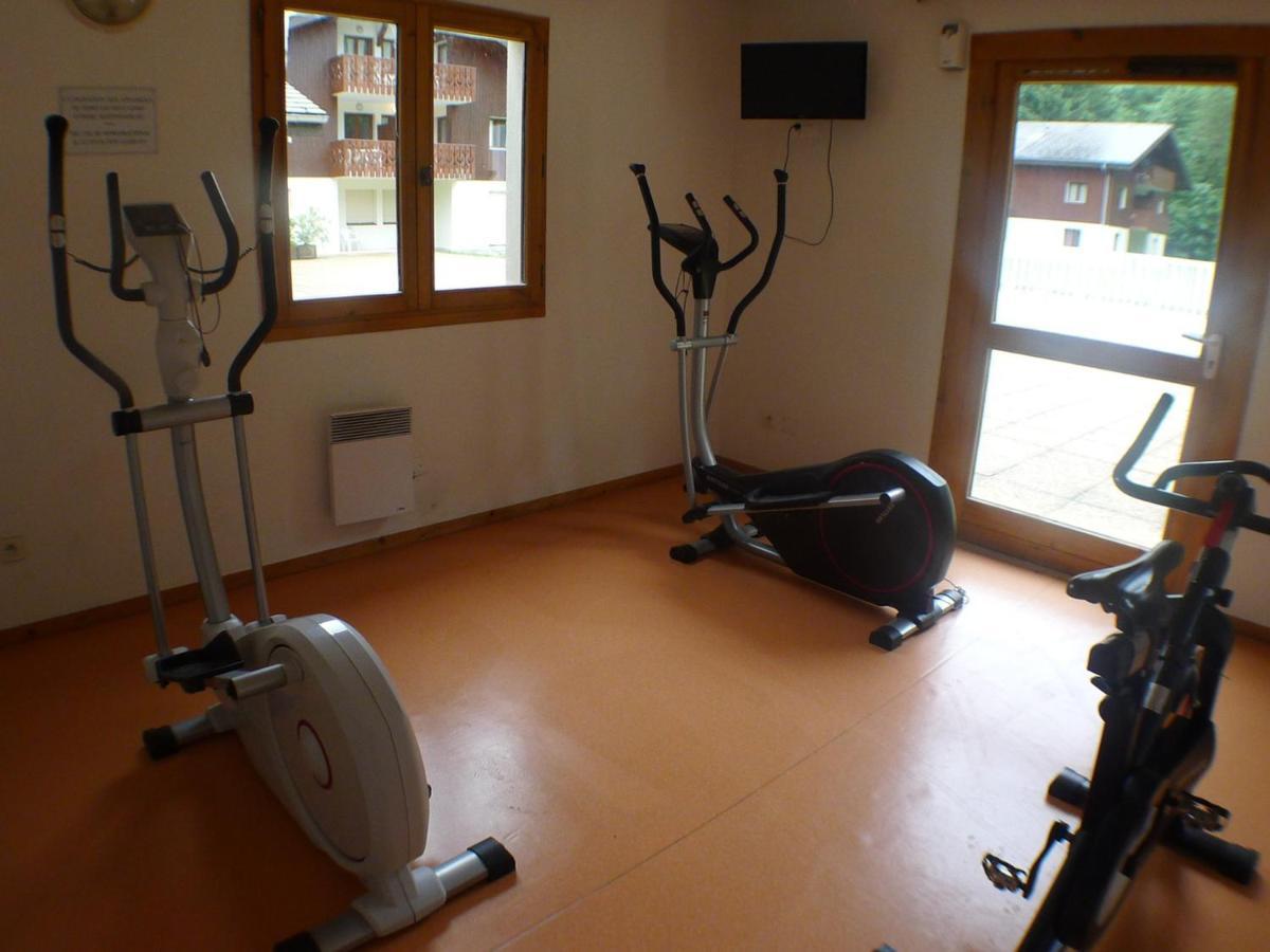 Studio Mansarde Avec Balcon, Piscine Et Parking Souterrain A Samoens - Fr-1-629-92 Exterior foto
